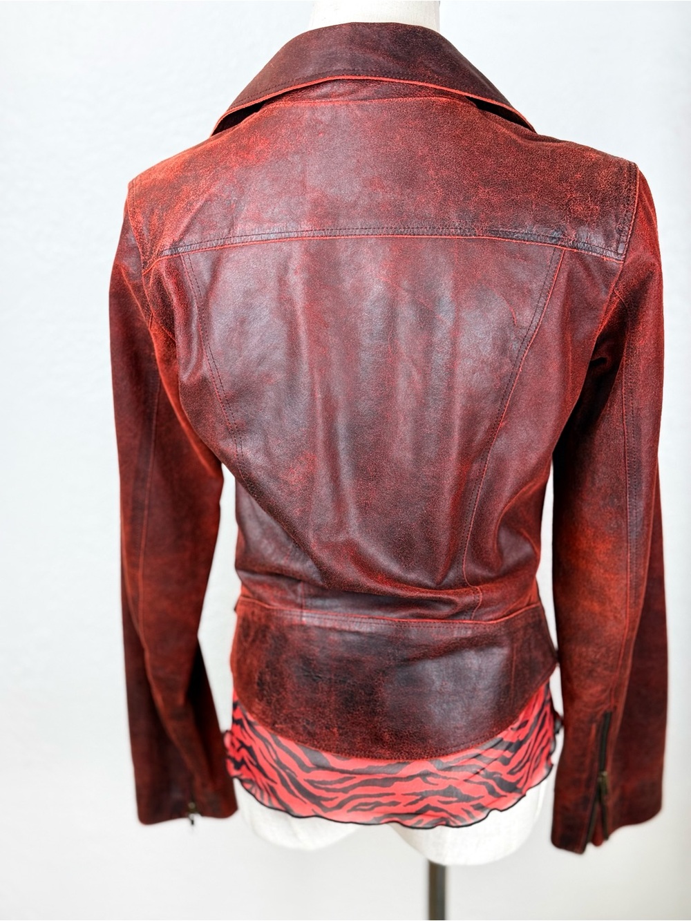 ARCHIVAL SUIT JEWELS by Julie Knapp Burnished Leather Moto Suit Set/S Red Black - Picture 9 of 16